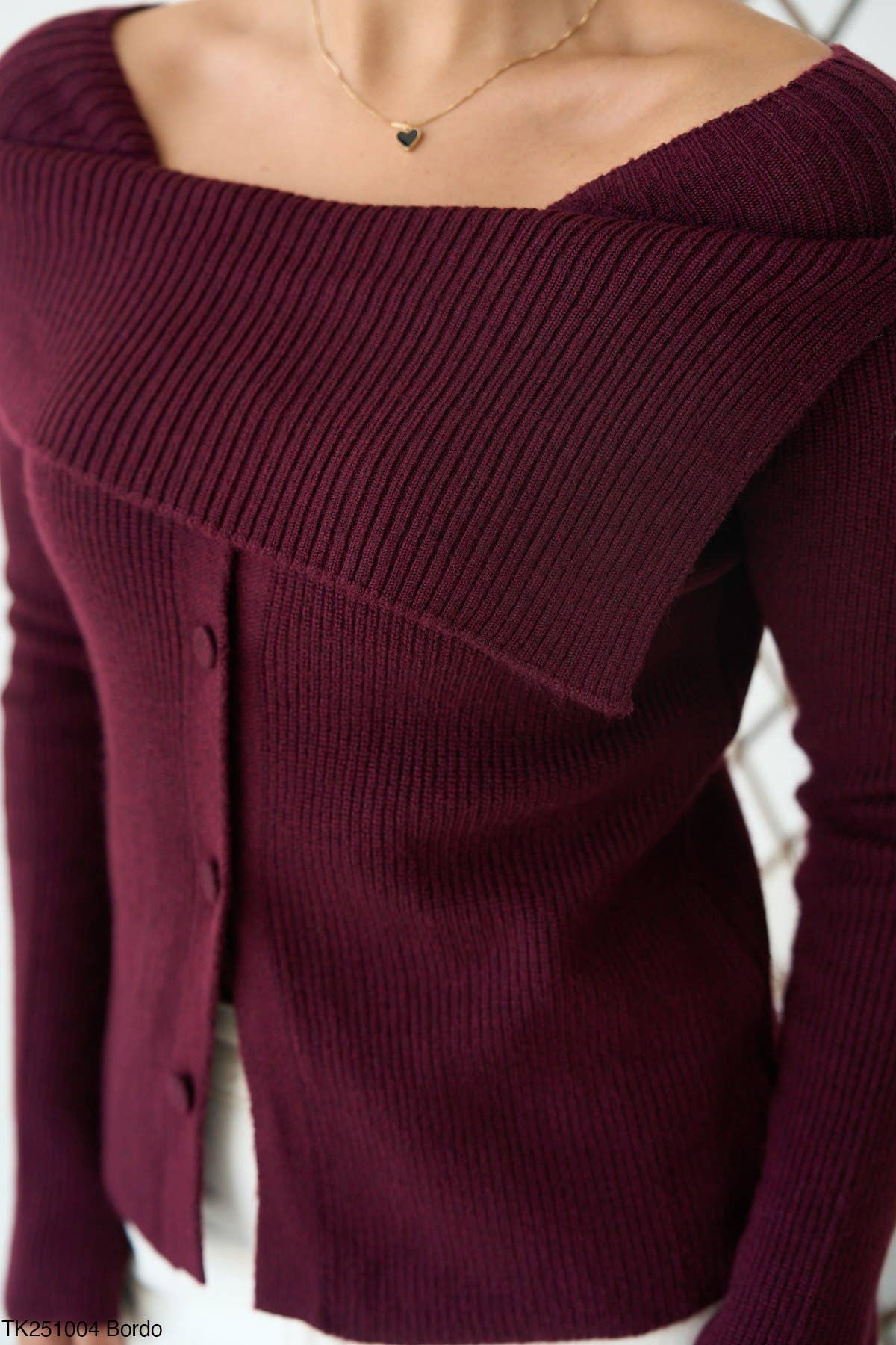 Design company-Fatma Balkir - Wholesale Knit Sweater - Women's - Asymmetric Neckline Women’s Knit Sweater3