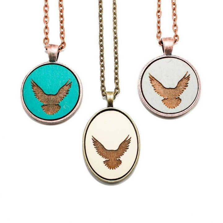 Kleine cameo hanger - uil in vlucht voor wholesale door Once Again Sam