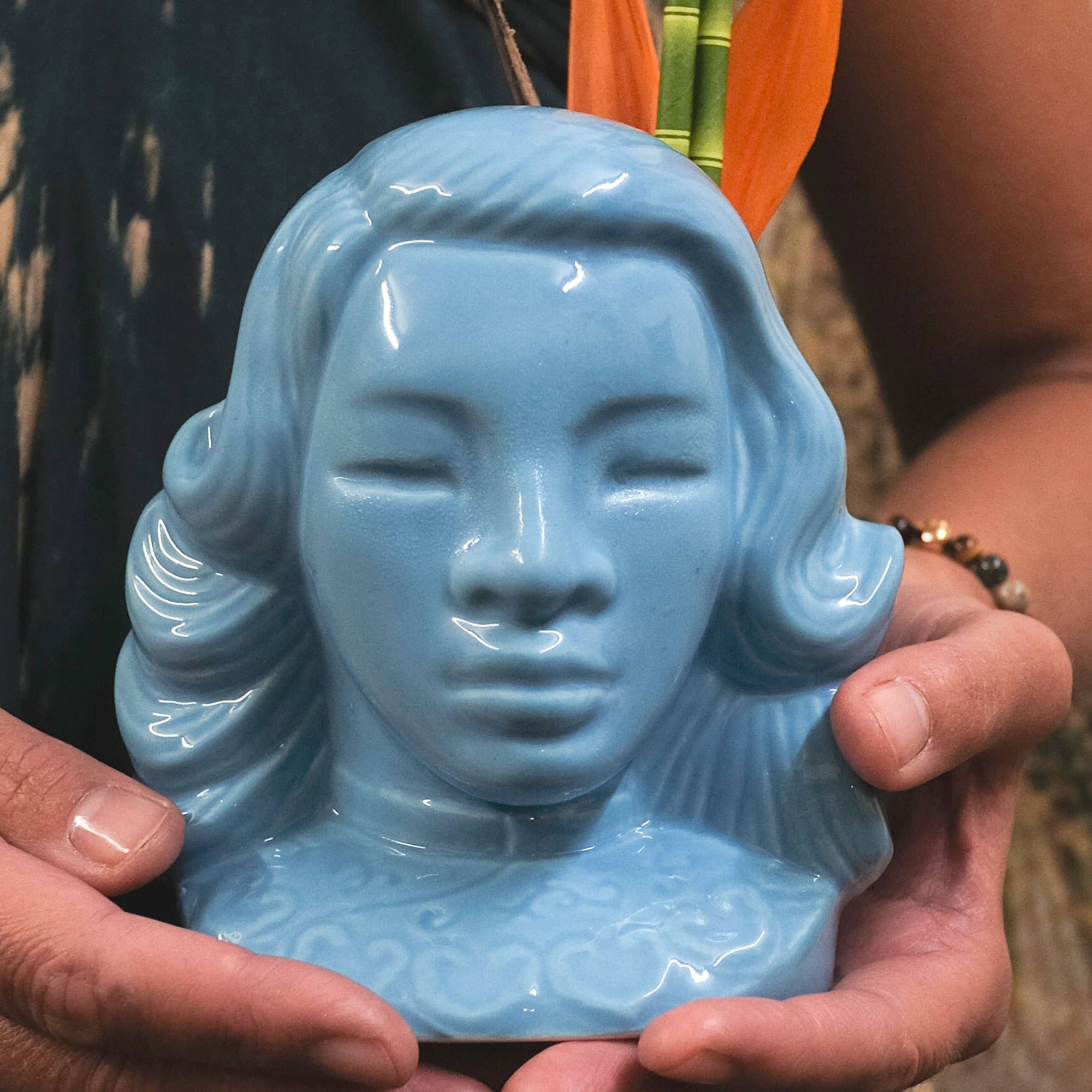 Shaker & Makers – wholesale Cocktail/liquor glass – Blue Lady Tiki Mug1