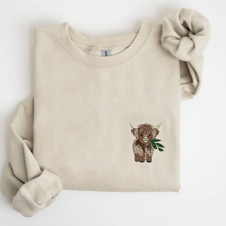One Nine - Wholesale Sweatshirt - Unisex - Highland Cow Embroidered Sweatshirt