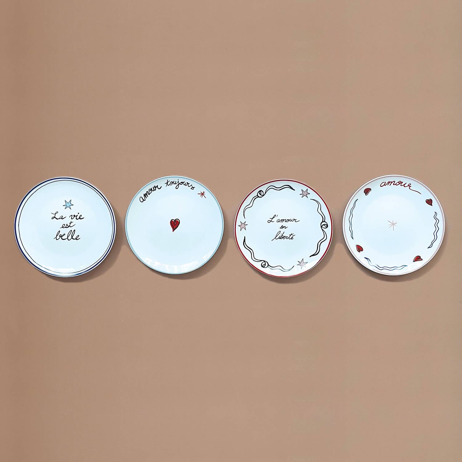 Opjet Paris – Engroshandel Middagstallerken – Sæt med 4 desserttallerkener kærlighed i frihed D19cm2