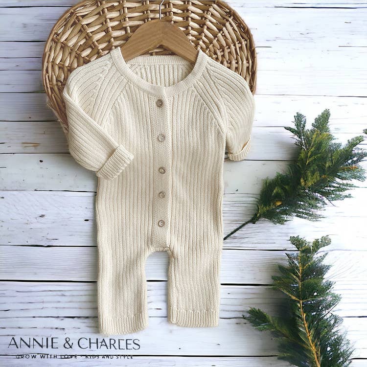 Annie & Charles - Wholesale Kledingset - Baby - Annie & Charles® gebreid pak met mutsje19
