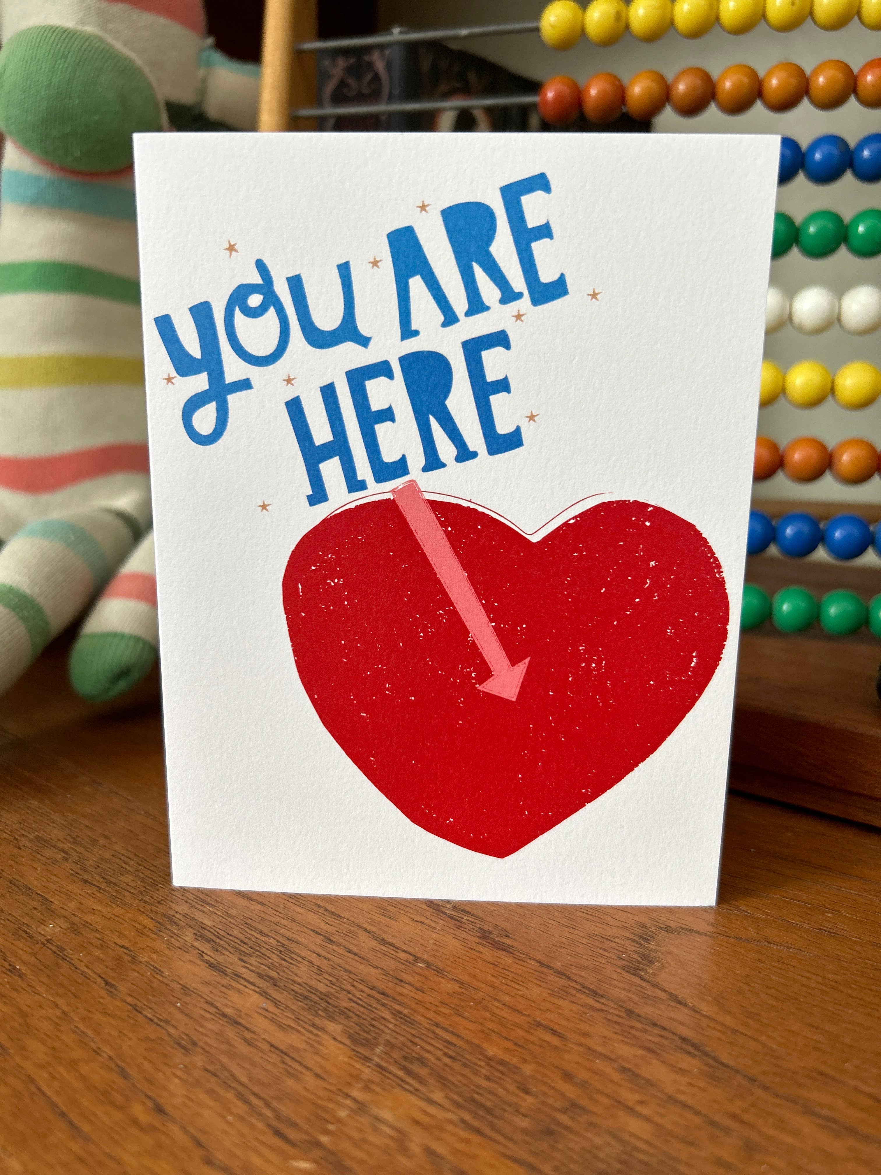 Happy Just Happy - Venta al por mayor Tarjetas de amor - Tarjeta de felicitación en forma de corazón «You Are Here Love & Friendship1