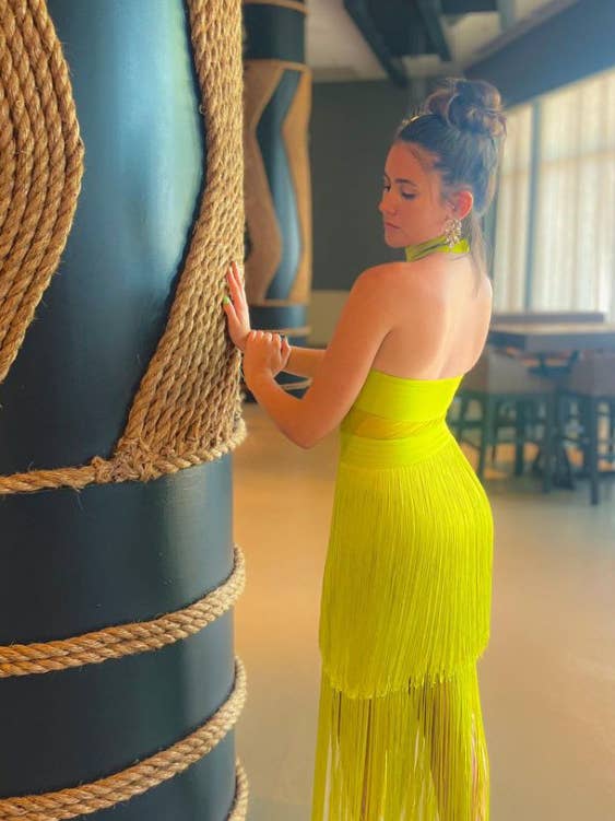 VERDE CIDRA Vestido tipo vendaje con detalle de flecos de venta al por mayor en Faire