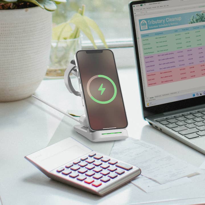 LAX Gadgets - Vente Station de charge - Station de recharge sans fil 3 en 1, support de chargeur, pack de vente au détail11