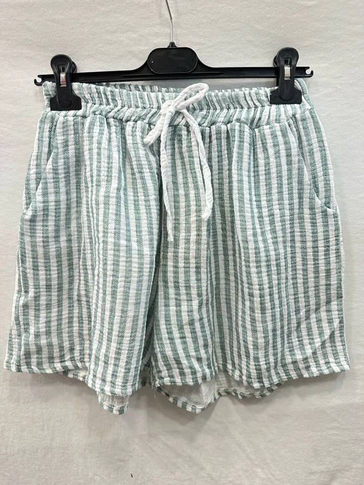 Mimi & Gogo - Wholesale Skort - Women's - Shorts with Palm Tree Embroidered Pocket @5038_ShPochePalmier