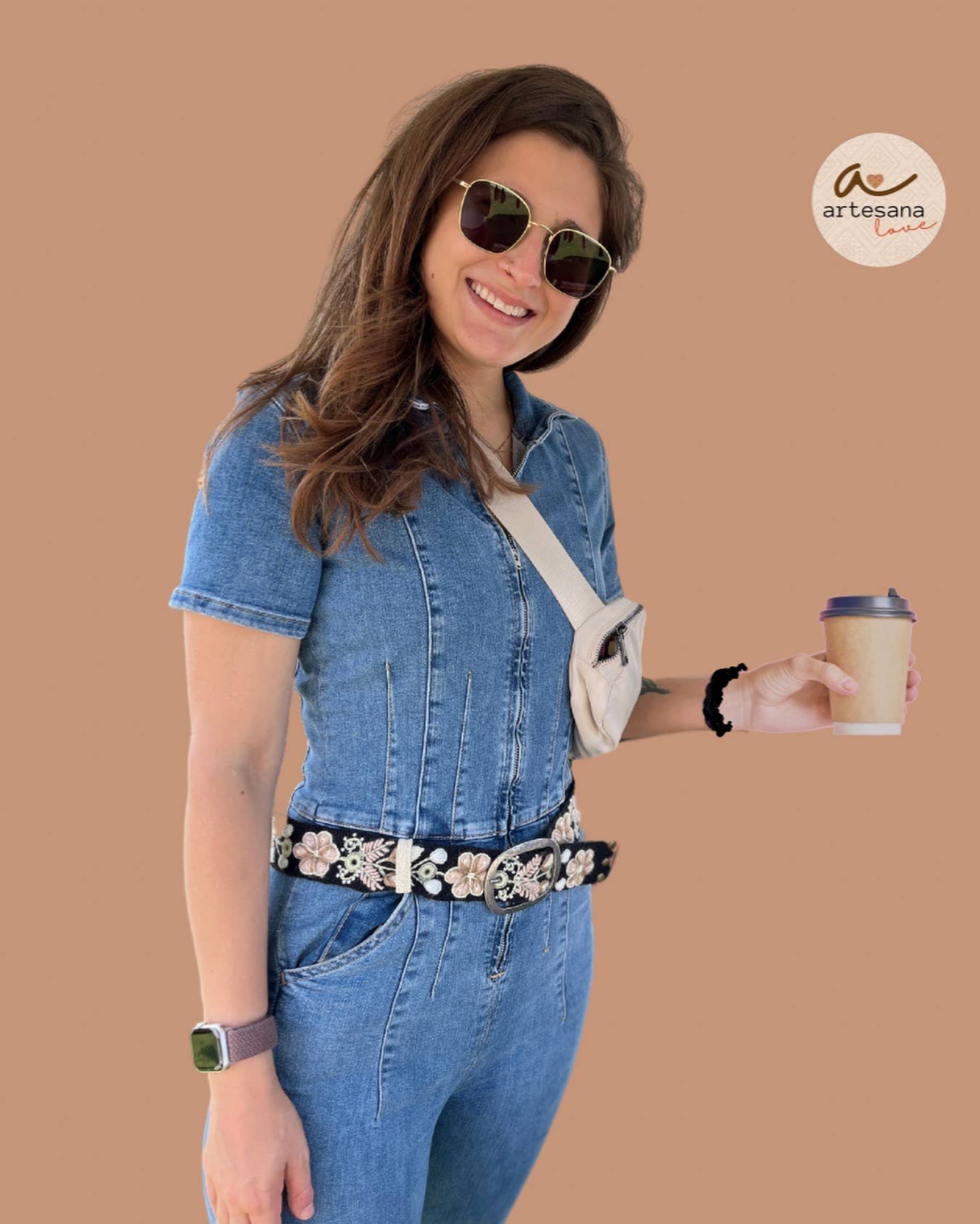 Artesana Love – Engroshandel Bælte - Dame – Cappuccino bredt broderet bælte1