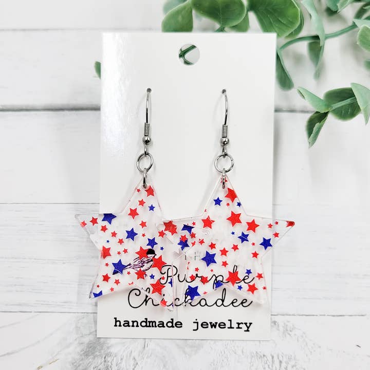 RWB Sterren Acryl Stervormige Hangende Oorbellen voor wholesale door The Purple Chickadee
