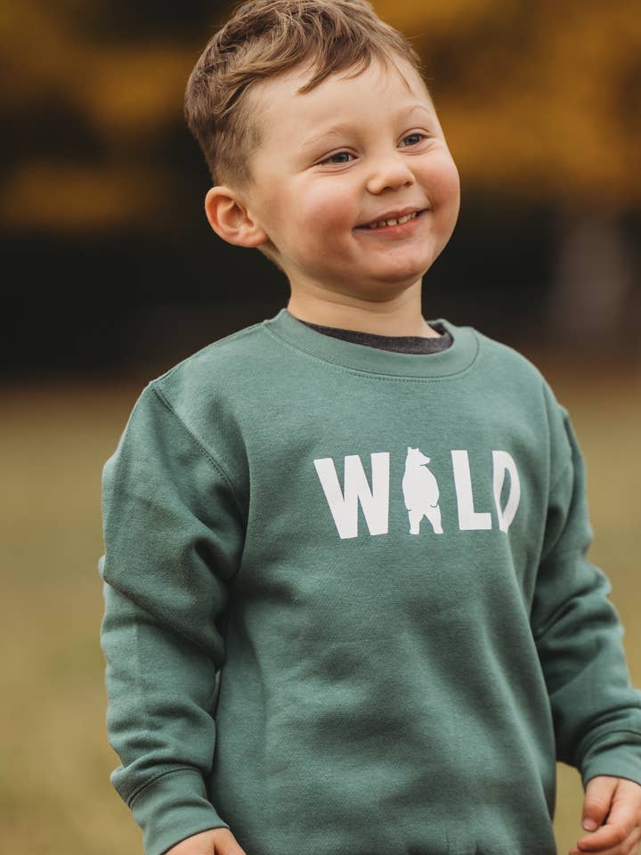 Crew WILD Bear pour enfants pour la vente par Made of Mountains