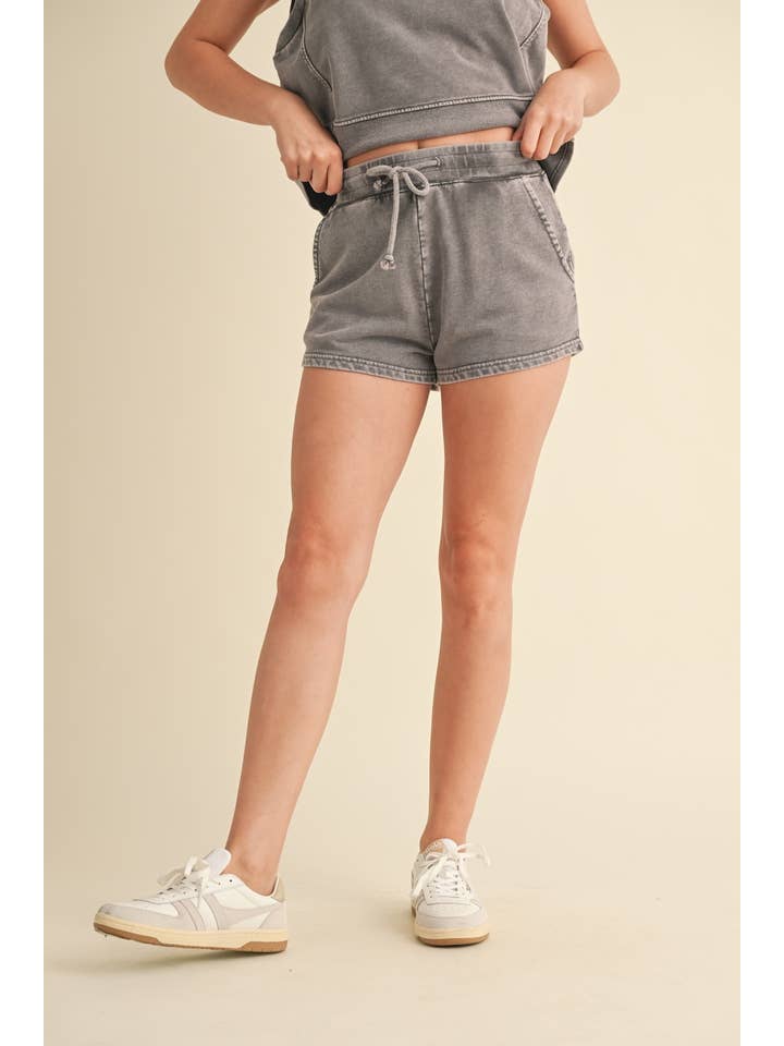 KIMBERLY C - Wholesale Korte broeken - Dames - Mineral Wash Shorts18