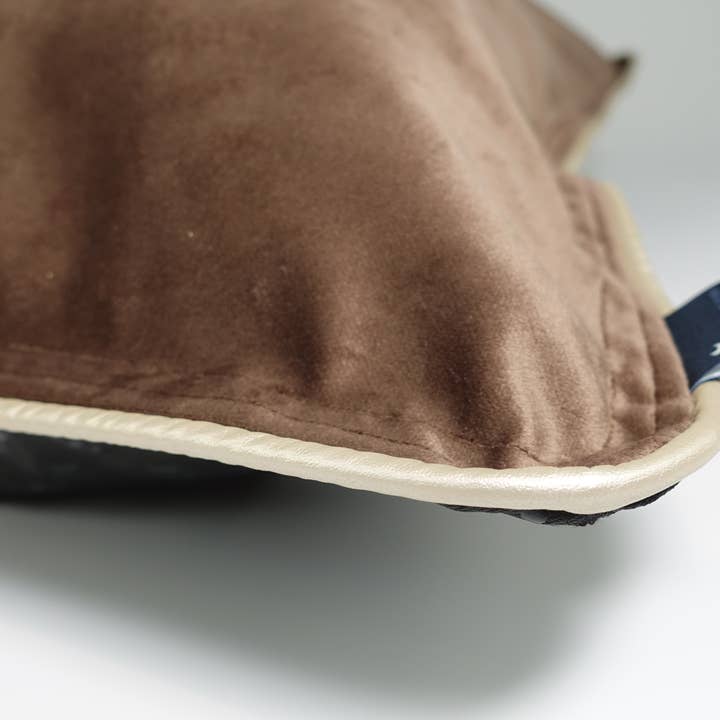 Hillfoot & Paws - Wholesale Pet Bed - Dog - Scuff Tough Handmade Dog Bed - Smooth Mocha5