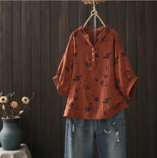 Whisper Mint – wholesale Blus - Dam – Damblus i bomullsgas med V-ringning och tryck5