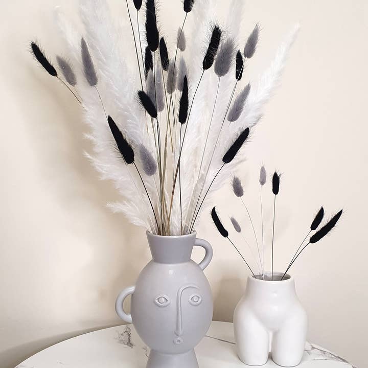 Opal Lily - Wholesale Dried/Pressed Flowers - Pampas Grass & Bunny Tails Bundle - White, Black & Grey7