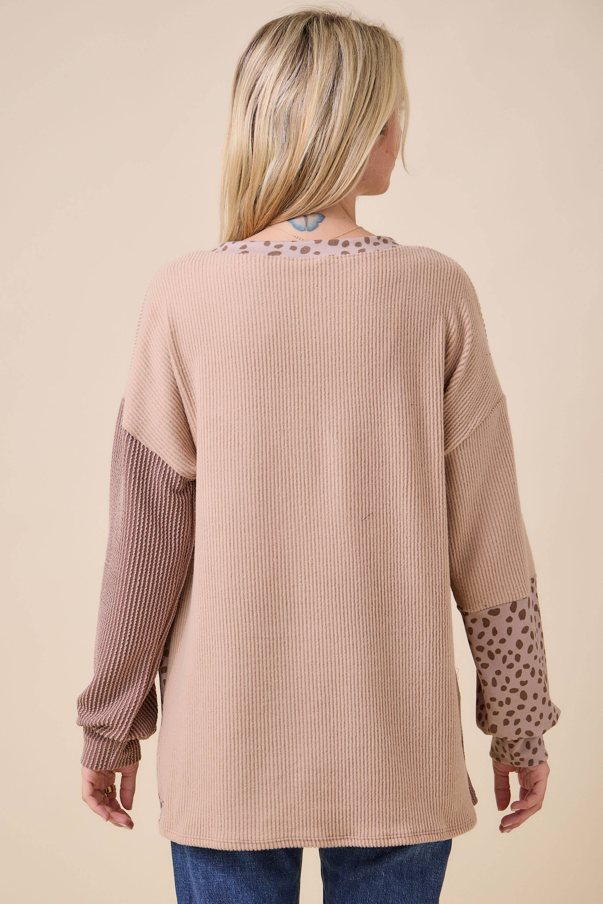 Celeste Clothing - Wholesale Knit Top - Women's - WOMEN'S RIB COLOR BLOCK ANIMAL PRINT LONG SLEEVE TOP45