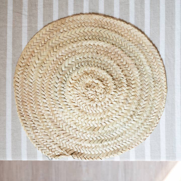 SOCCO Designs - Wholesale Placemat - Straw Round Placemat