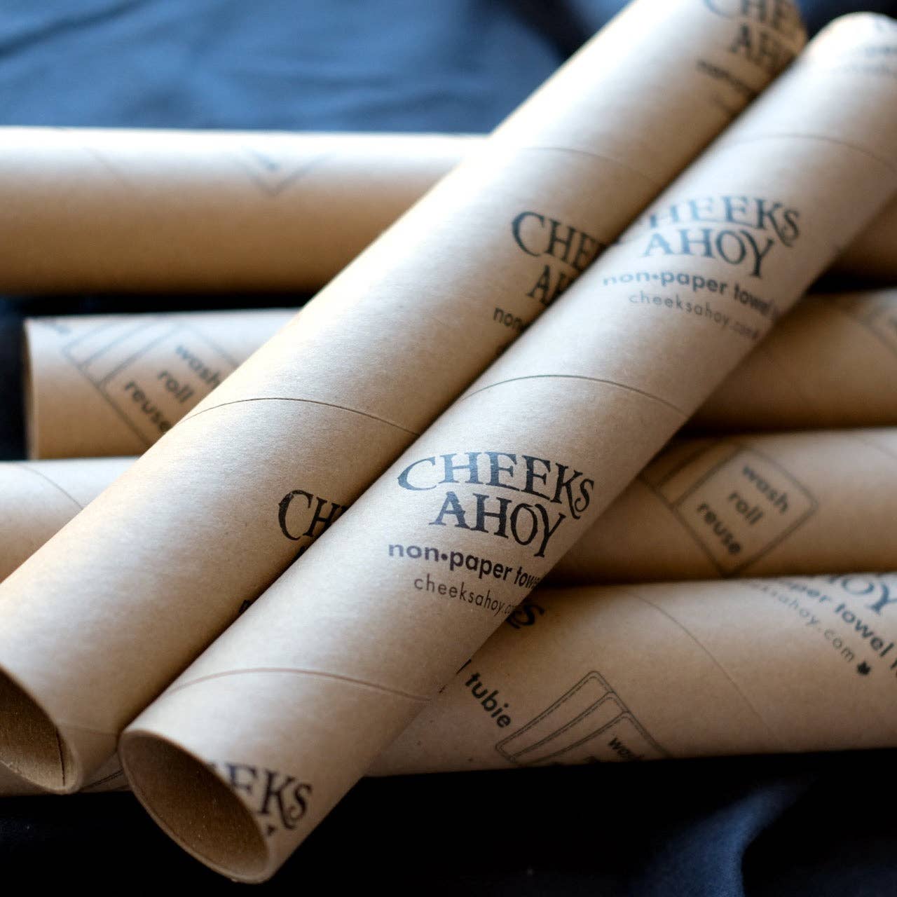Cheeks Ahoy – Großhandel Papierhandtücher – Kraft Tubie — zum Aufrollen von handtüchern ohne Papier1