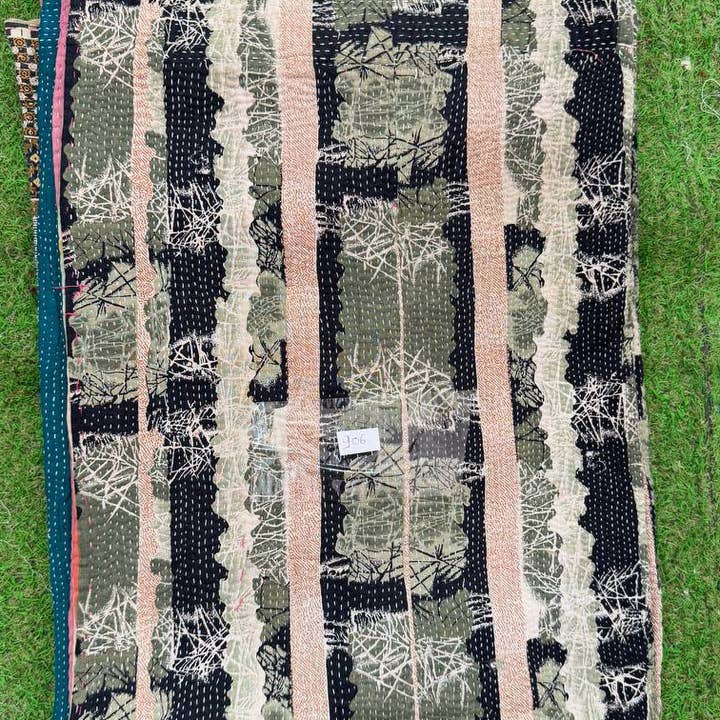 bhavnas boutique – wholesale Quilt – Cotton Fabric Kantha Quilt Timeless Craftsmanship Coverlet 6