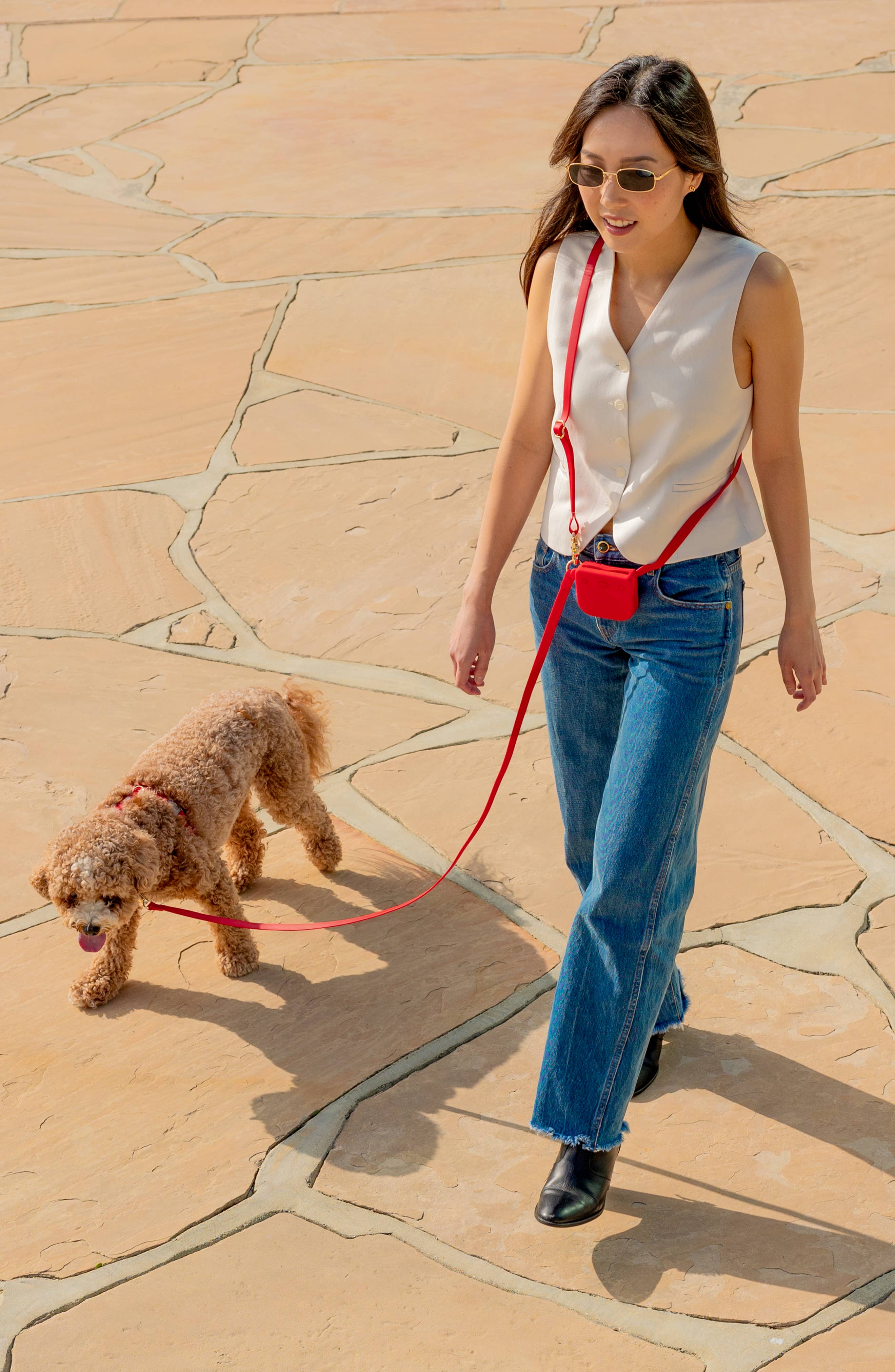 SUNNY TAILS - Wholesale Pet Treat Bag - Dog - Cherry Red Snap Dog Treat Pouch3