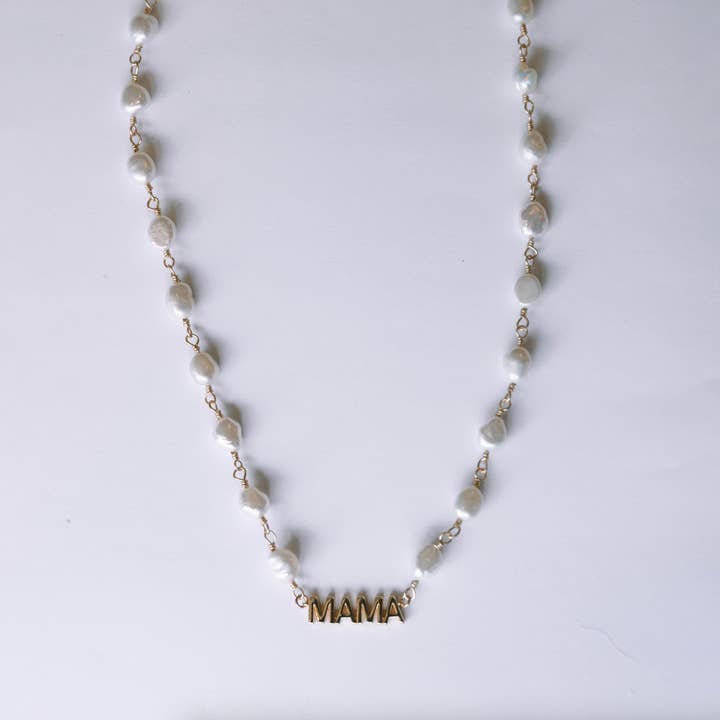 Le collier Mini Pearl Mama pour la vente par Jay Nicole Designs