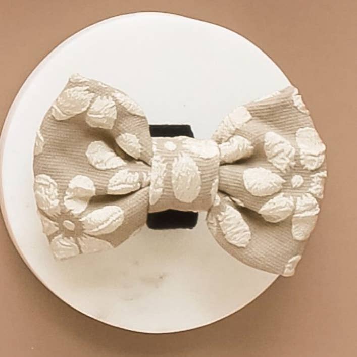 Laço LUXE - Mocha Flower por atacado de Cocopup London