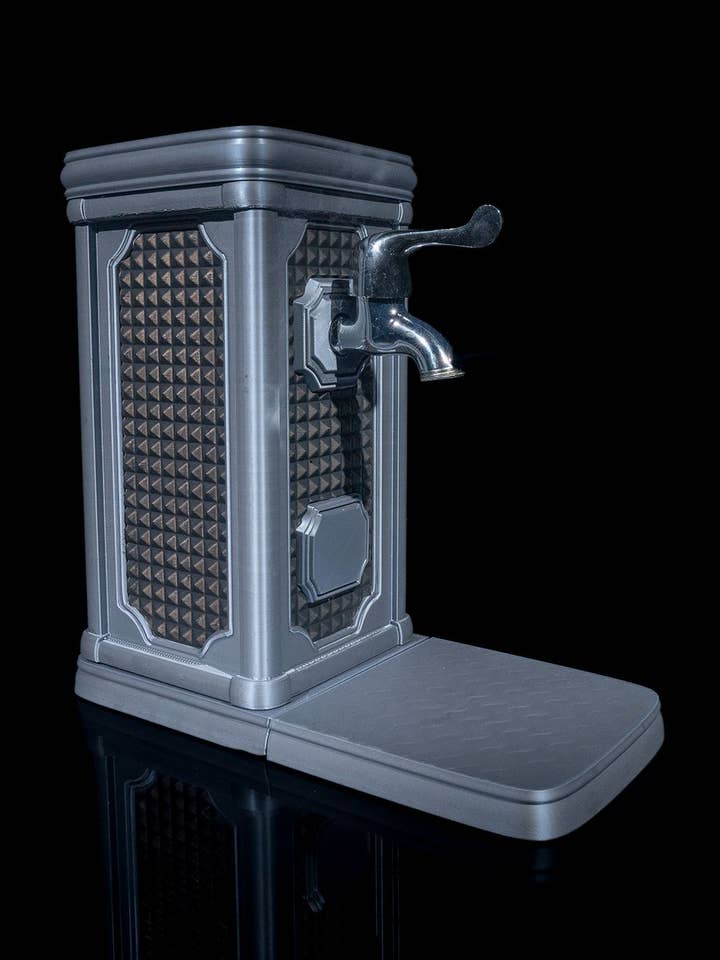 Cosmopolitan Drink Dispenser for wholesale by Clew Bay Leather & 3D Printing