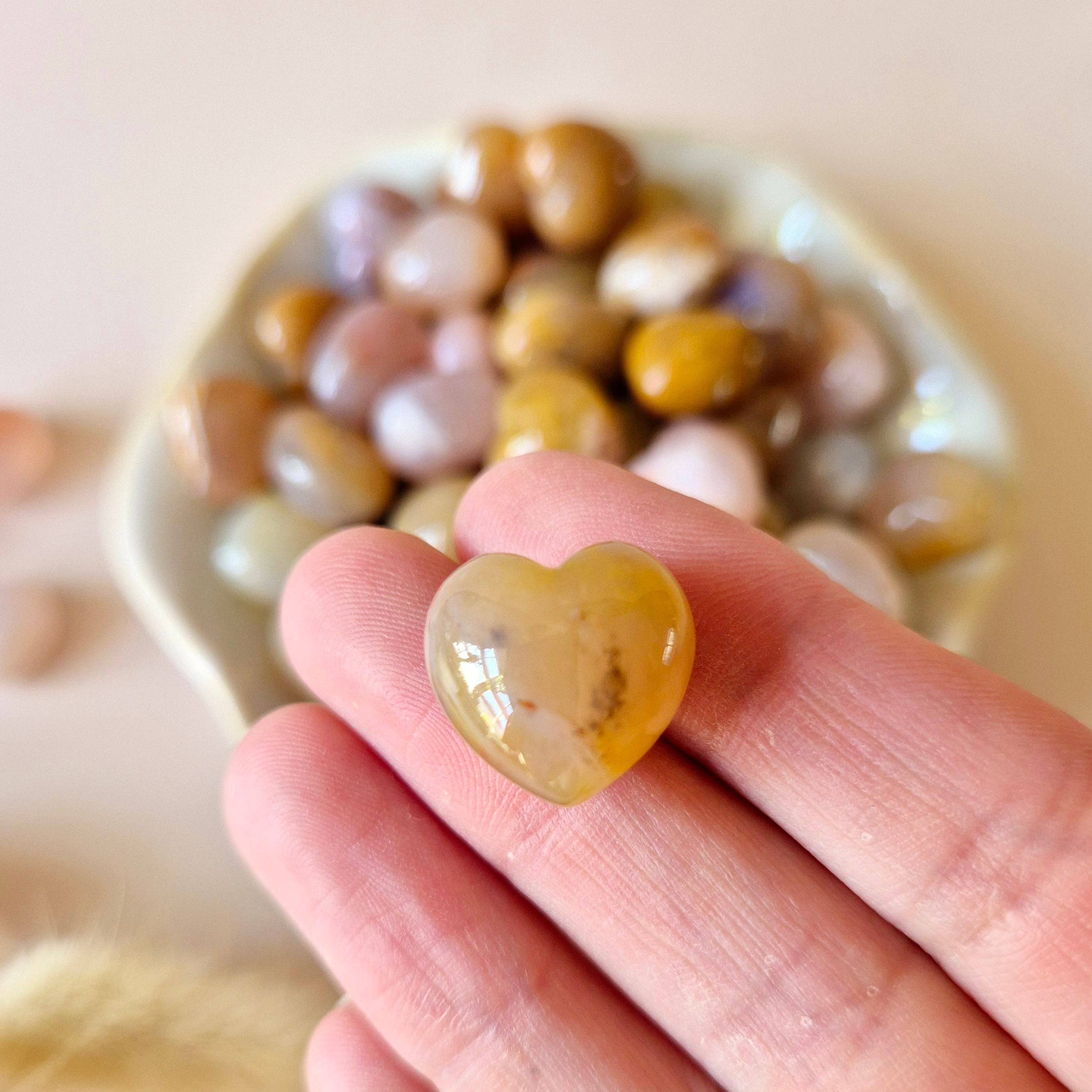 Moonlight Gemstones - Wholesale Spiritual Stone/Crystal - Mini Gemstone Heart Pocket Stone – Chalcedony Jasper (1.5 cm) for crystal confetti1