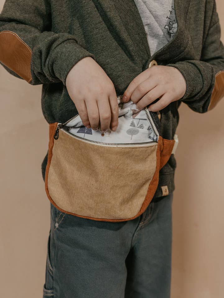 Marsupi a tracolla in velluto a coste a blocchi di colore per la vendita all'ingrosso da parte di Tate & Adele