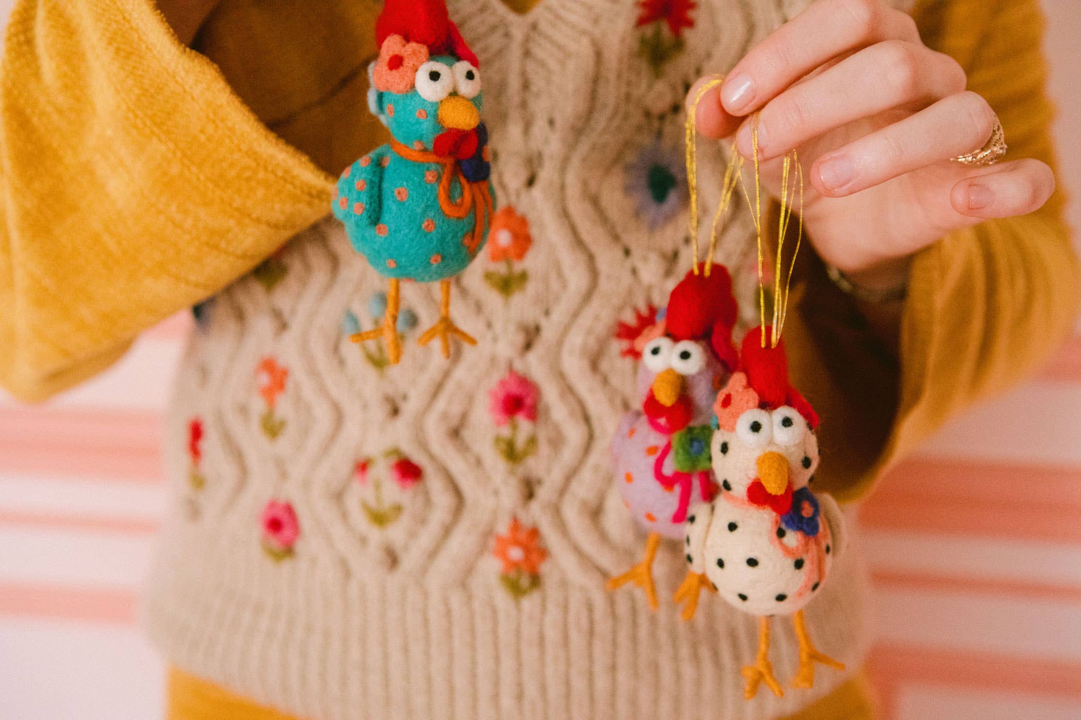 French Knot - Wholesale Ornament Set - Chicken Ornament (Set Of 3)1