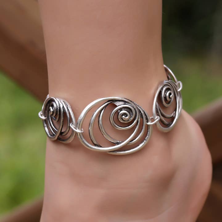 AVENS – Engroshandel Ankelkæde – Antik sølvbelagt boho-design ankelkæde0