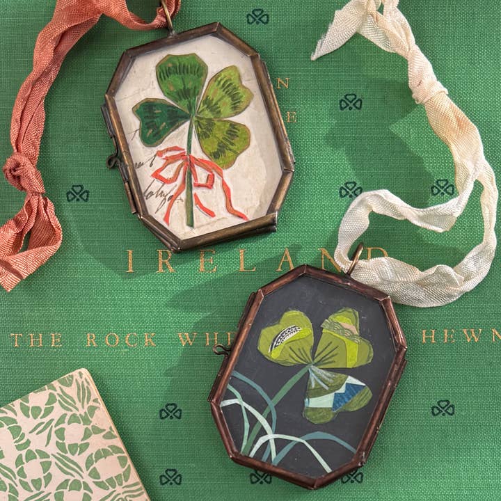 Maris Mirum - Wholesale Ornament - Clover with Bow ~ Art Locket Garden Vintage Decor Handmade 1