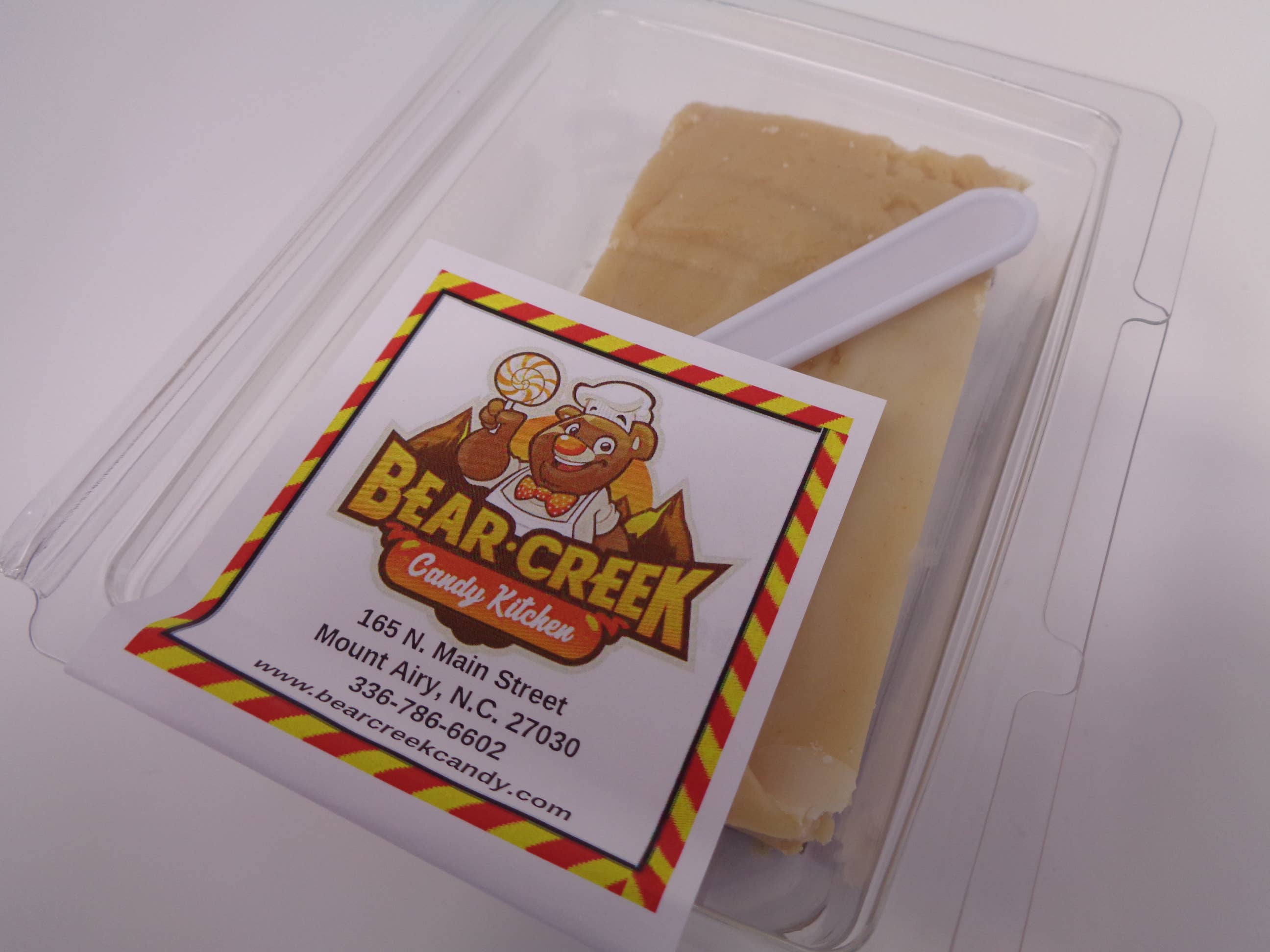 Bear Creek Candy Kitchen – Großhandel Fudge – 🍫 Erdnussbutter-Schokoladenfondant 🎉 (1/2 lb)1