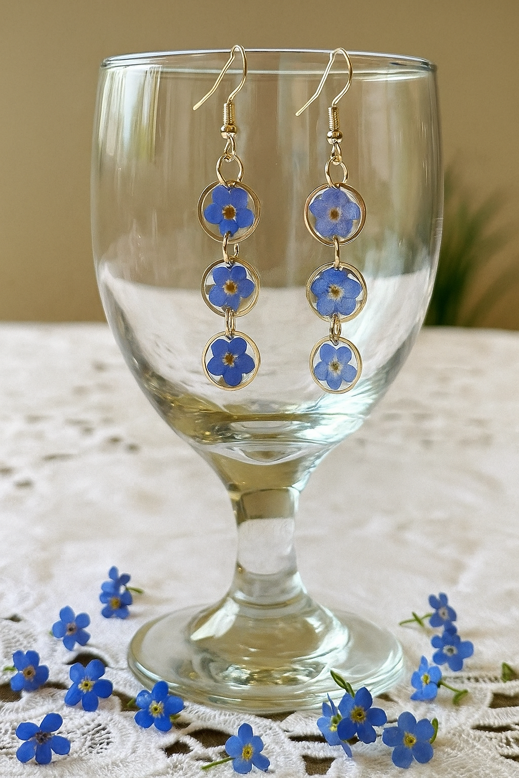 Wild & Free - Vente Boucles d'oreilles pendantes - Boucles d'oreilles en résine et fleurs naturelles0