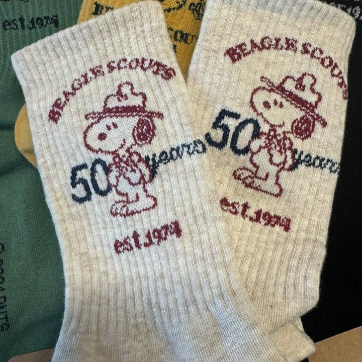 K-Wonderland - Wholesale Sokken - Uniseks - Peanuts Snoopy Scout 50e Jubileum enkelsokken