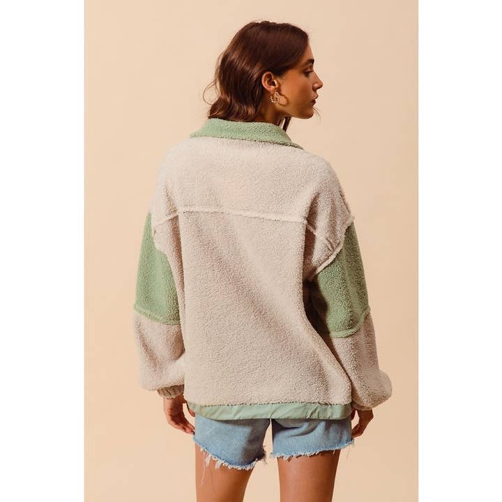 IVE - Vendita all'ingrosso Felpa - Donna - PULLOVER AMPIO IN PELLICCIA SHERPA A BLOCCHI DI COLORE3