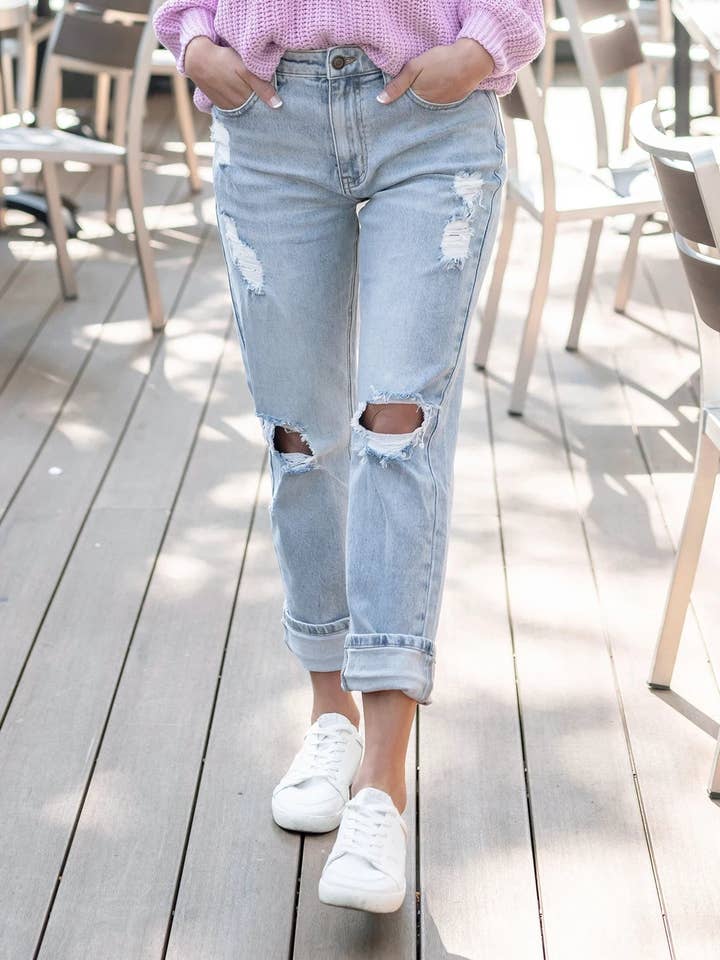 Vintage Wash Distressed Mid-Rise Girlfriend Jeans for wholesale on Faire