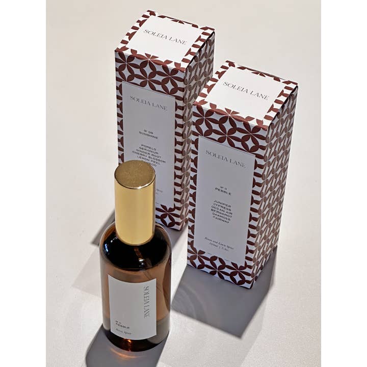 Soleia Lane - Vendita all'ingrosso Spray per tessuti e ambienti - N. 08 Spray per Ambienti e Lenzuola Sunshine | pomelo, fresco, luminoso3