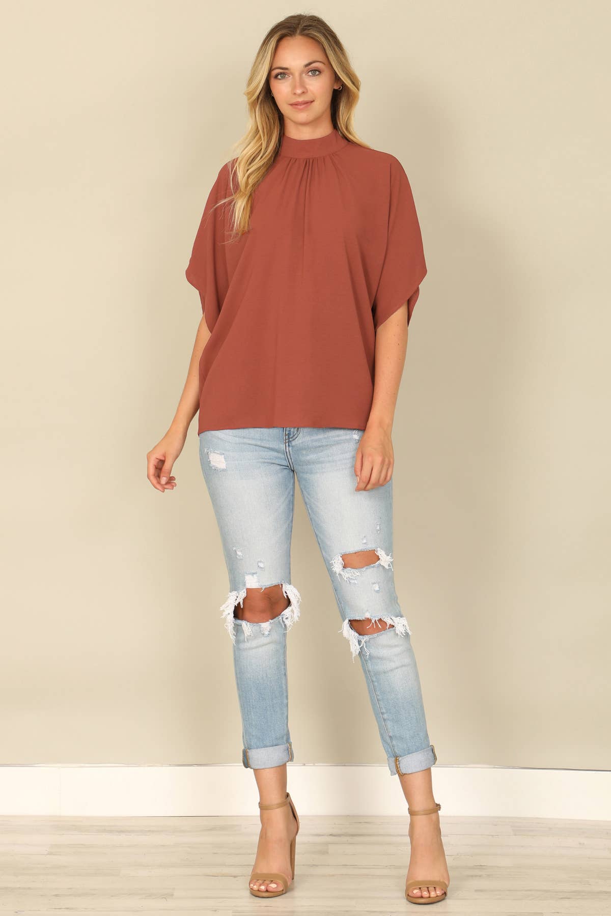 You & Me – Großhandel Bluse – Damen – YMT20083V-SOLID RÜCKENBAND DOLMAN-ÄRMEL HOCHHALS-TOP27