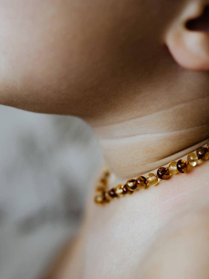 Children's necklace - Amber - round beads - 36 cm - Lemon & Honey for wholesale by Lille Barn
