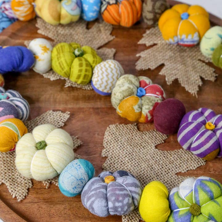 Asha Project - Wholesale Bunting/garland - Mini Saree Pumpkin Bead Garland5