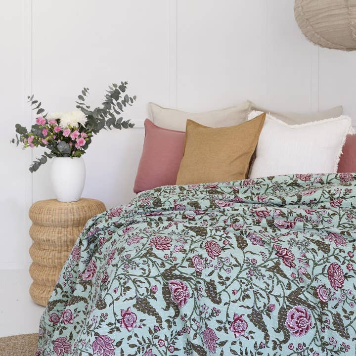 Indisk Kantha Quilt Filt Sängöverkast Pläd Täcke - Blommiga Gröna för wholesale av Glamthread