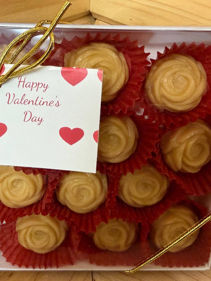 Pure Vermont Maple Candy - 12 Piece Roses Gift Box for wholesale by Maple City Candy