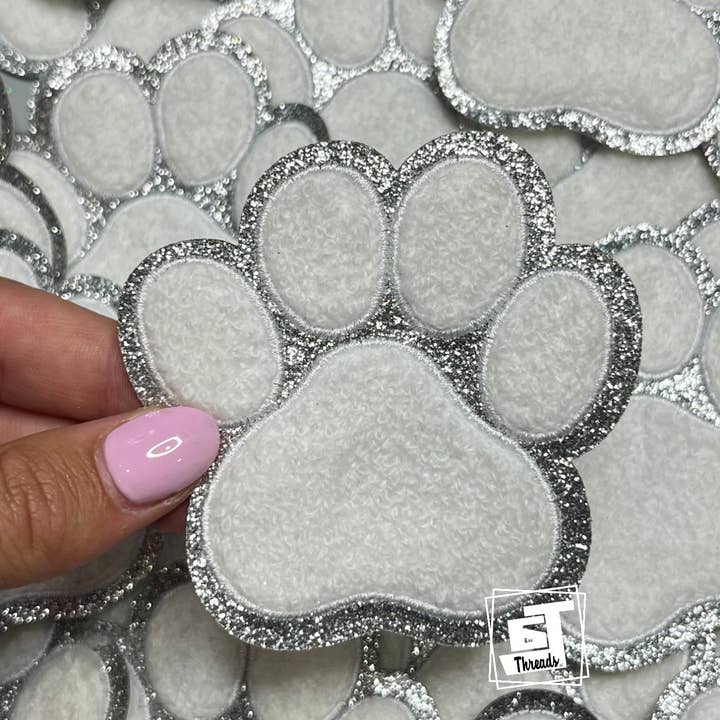 6j Threads LLC – Großhandel Aufnäher – Chenille Pfotenabdruck1