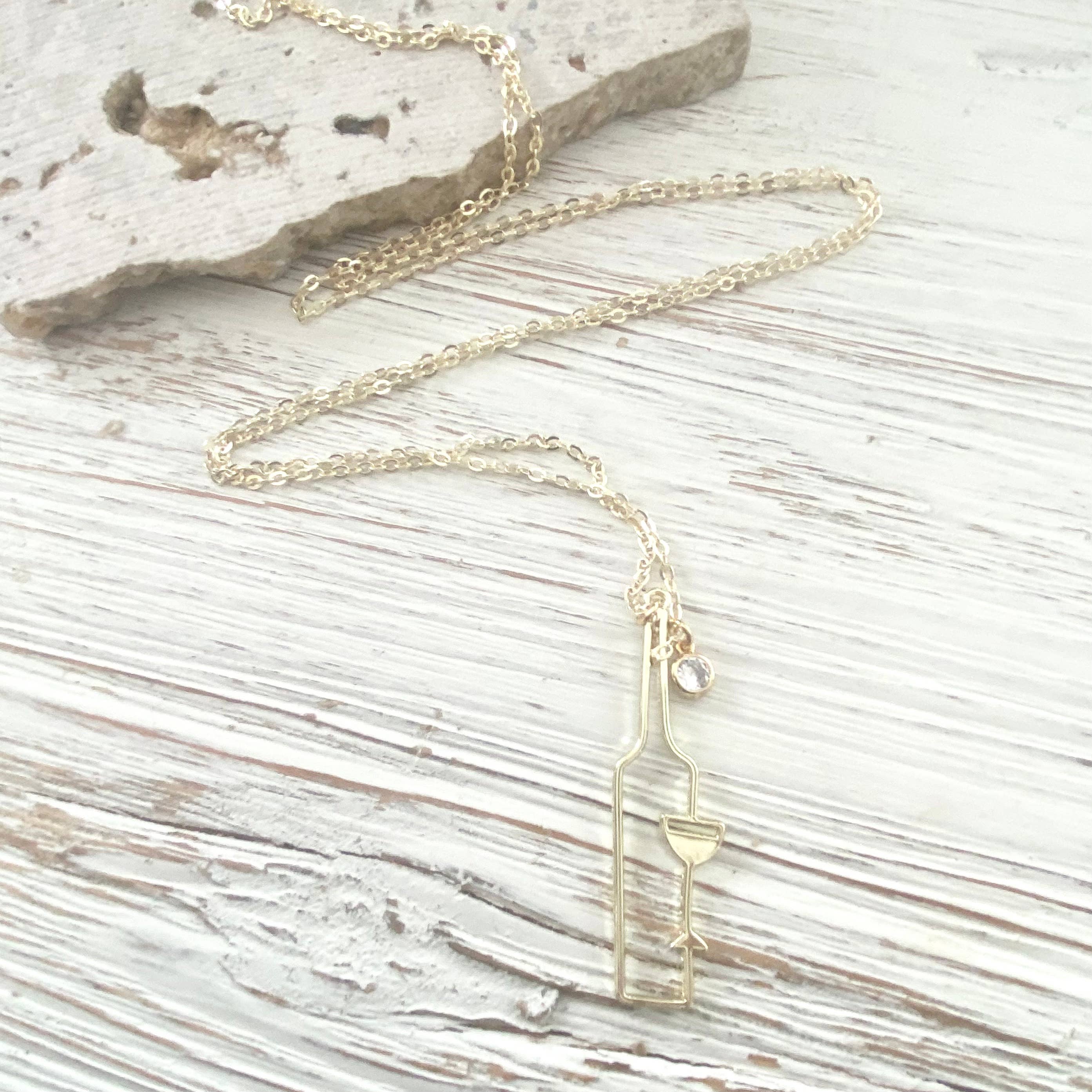 VB&CO Designs Handmade Jewelry - Vente Parures de bijoux - Vin bijoux cadeau cave vignoble cadeau raisin merlot bouteille3