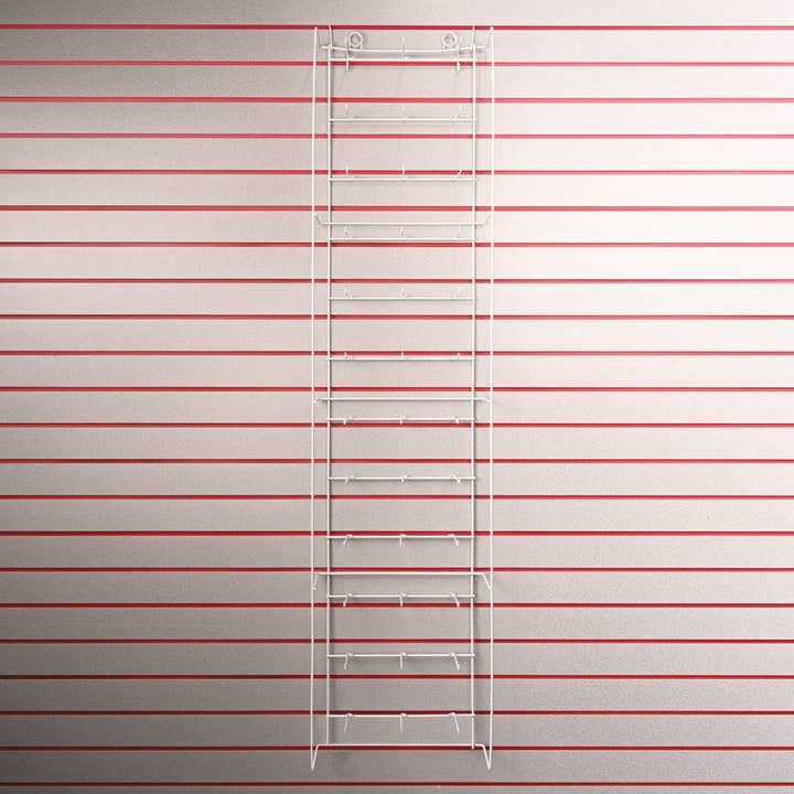 Leeres Wandregal mit 36 Zinken für den Großhandel von Beistle