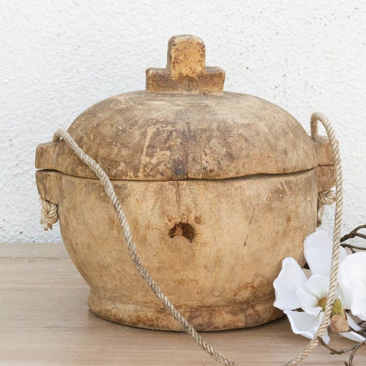 Vaso in legno con coperchio in stile rustico antico per la vendita all'ingrosso da parte di De-cor