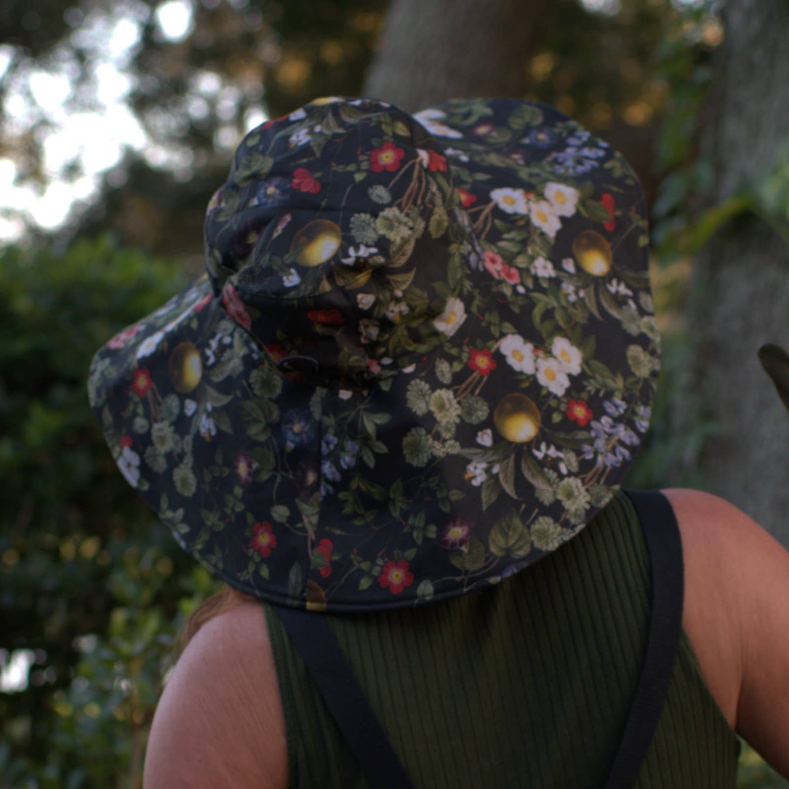 Garden Works - Wholesale Bucket Hat - Women's - Midnight Bloom Wide Brim Gardening Hat2