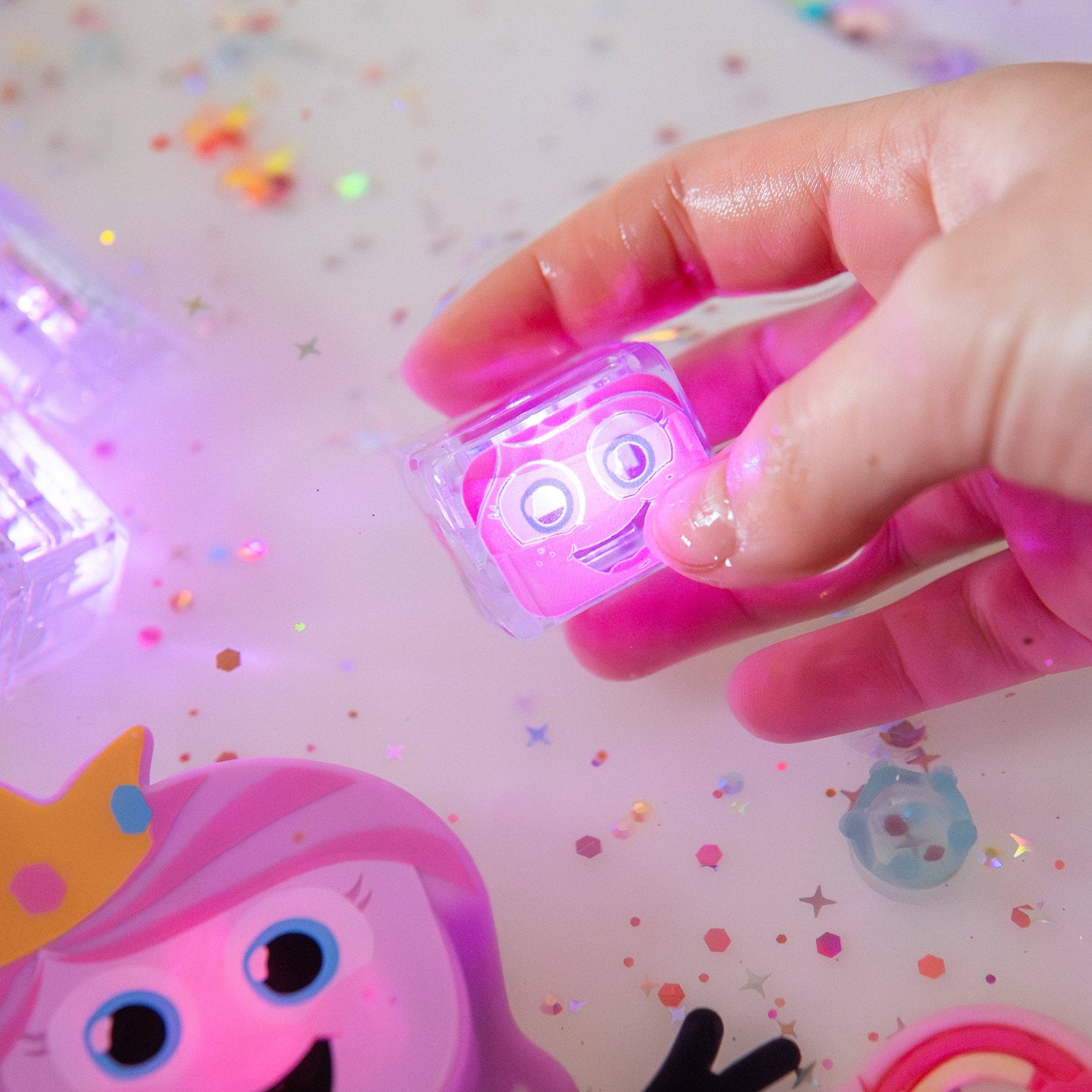 Glo Pals - Wholesale Light-Up Toy - Kids & Baby - Princess Ida Light Up Cubes1
