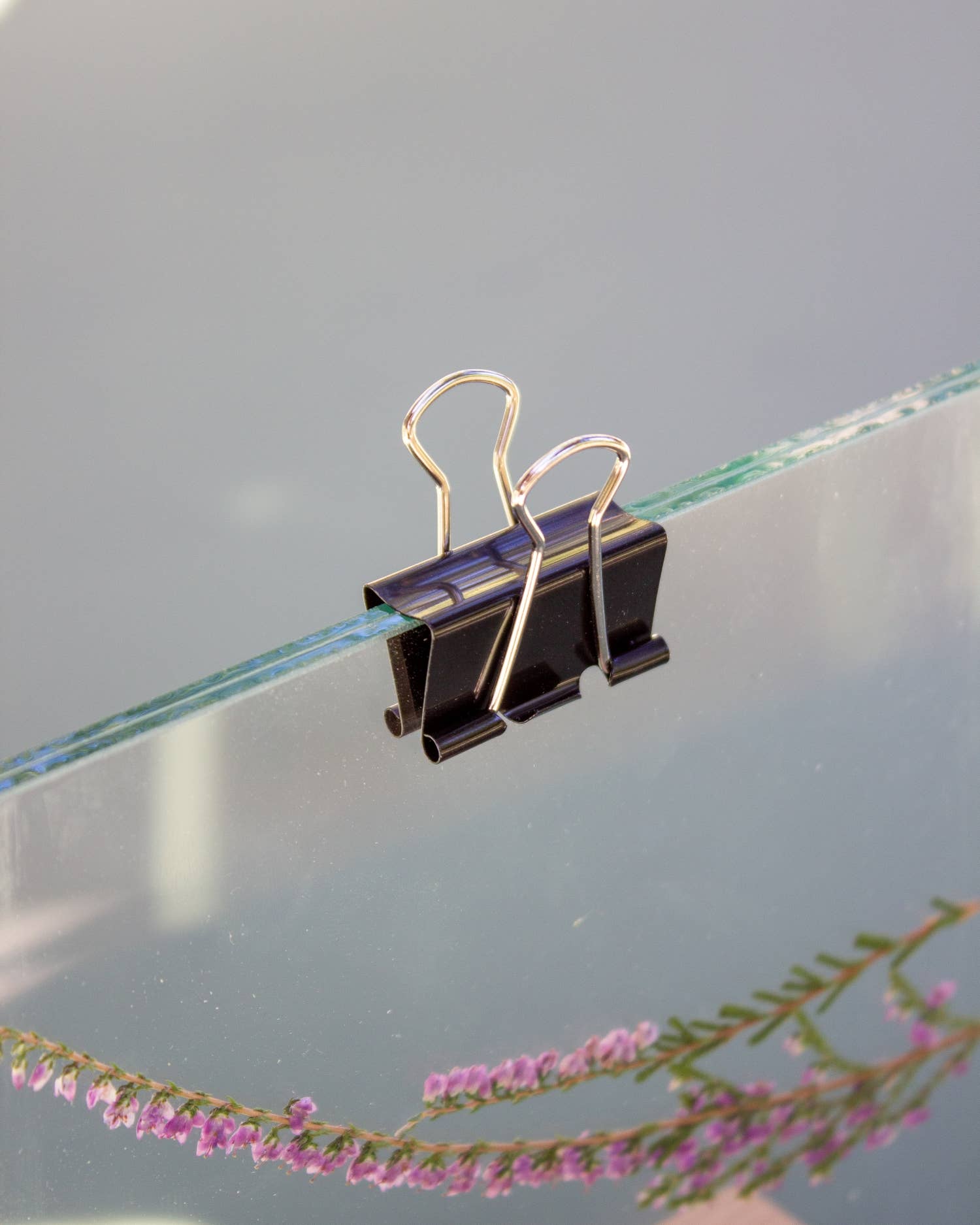 Reine Mère - Wholesale Picture Frame - Wooden glass photo frame - Black clip (made in France)2