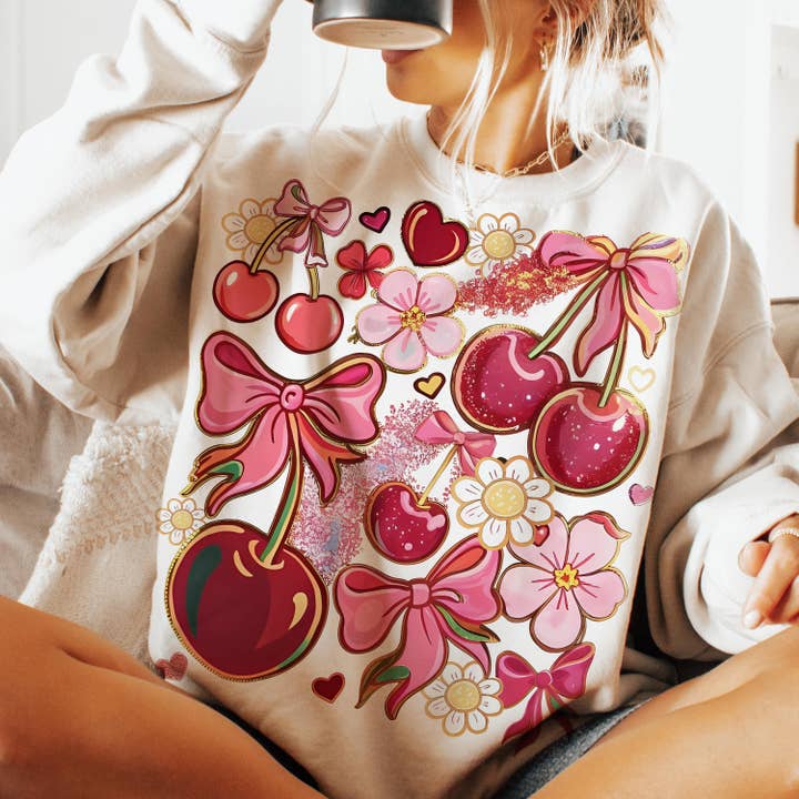 Chemise Coquette Cerise Bohème, Sweat-shirt Floral Baies Bohème pour la vente par NVC Ecommerce LLC