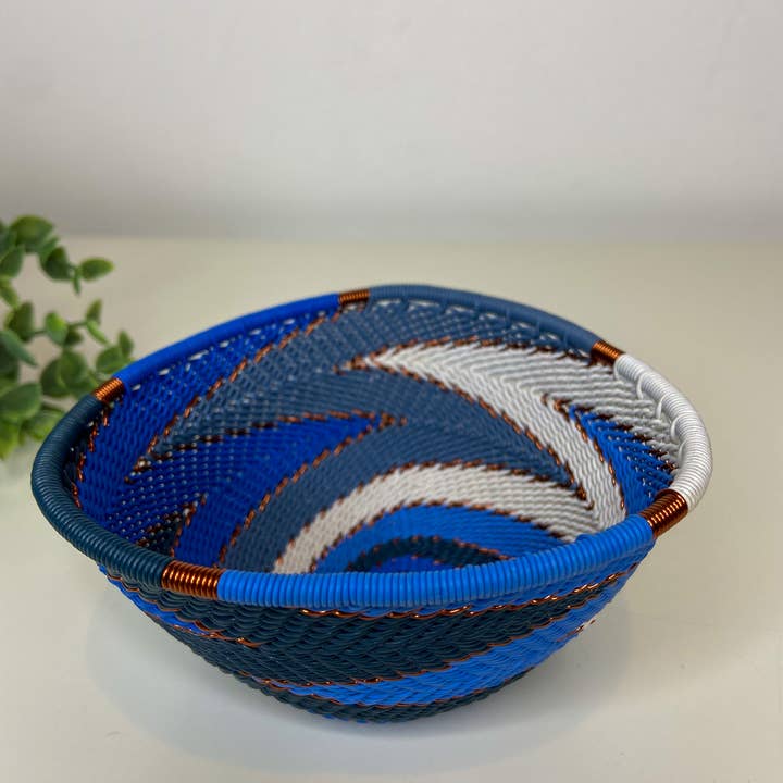 Eve & Nico Gifts & Home Decor - Wholesale Decorative Plate/Dish/Bowl - Small Triangle Bowl - African Sky0